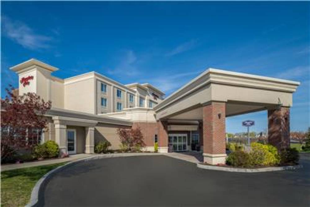 HAMPTON INN-PAWTUCKET, RI 1