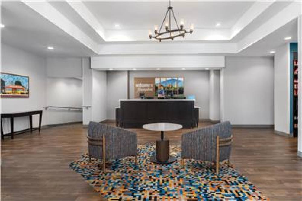HAMPTON INN-PAWTUCKET, RI 3