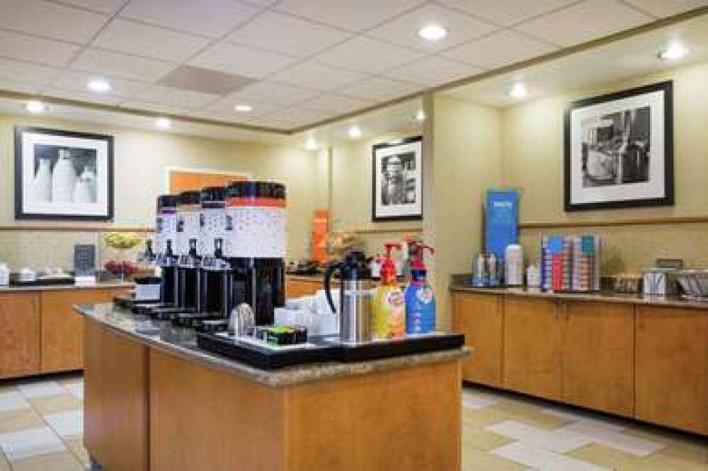 Hampton Inn Petersburg-Southpark Mall 3