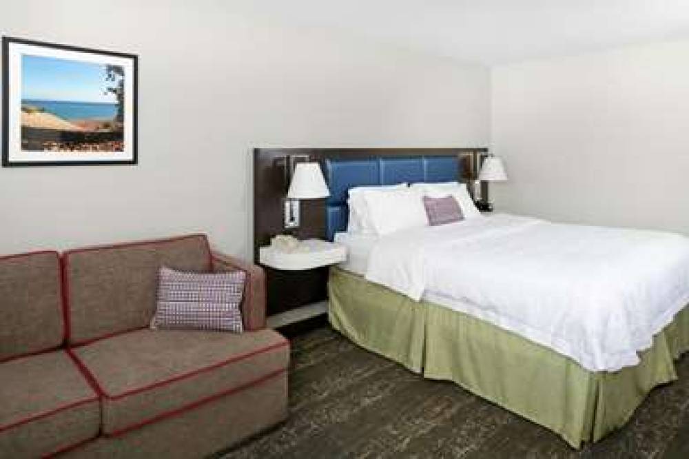 HAMPTON INN PORTAGE 8