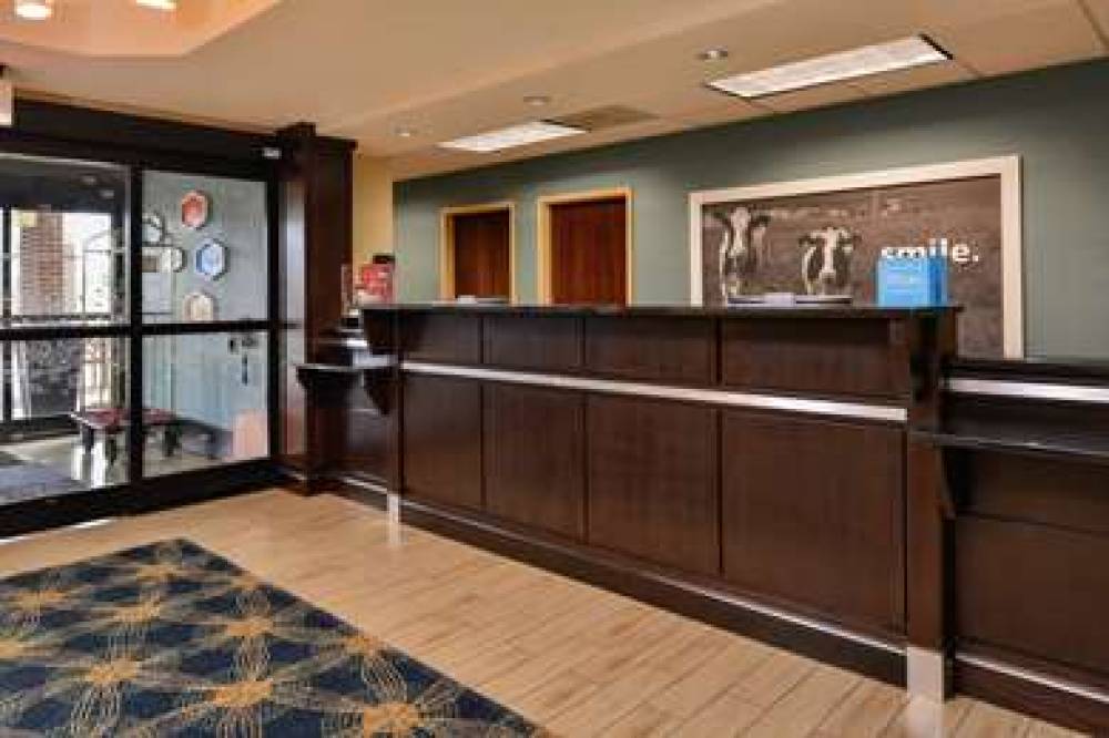 Hampton Inn Raleigh/Clayton I-40 6
