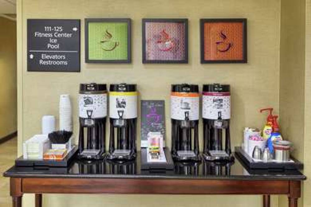 Hampton Inn Raleigh/Garner 6