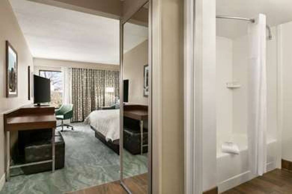 Hampton Inn Richmond-North/Ashland 9