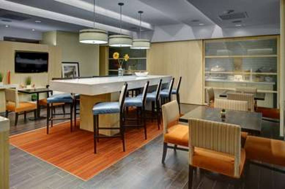 HAMPTON INN RICHMOND-SOUTHWEST-HULL 7