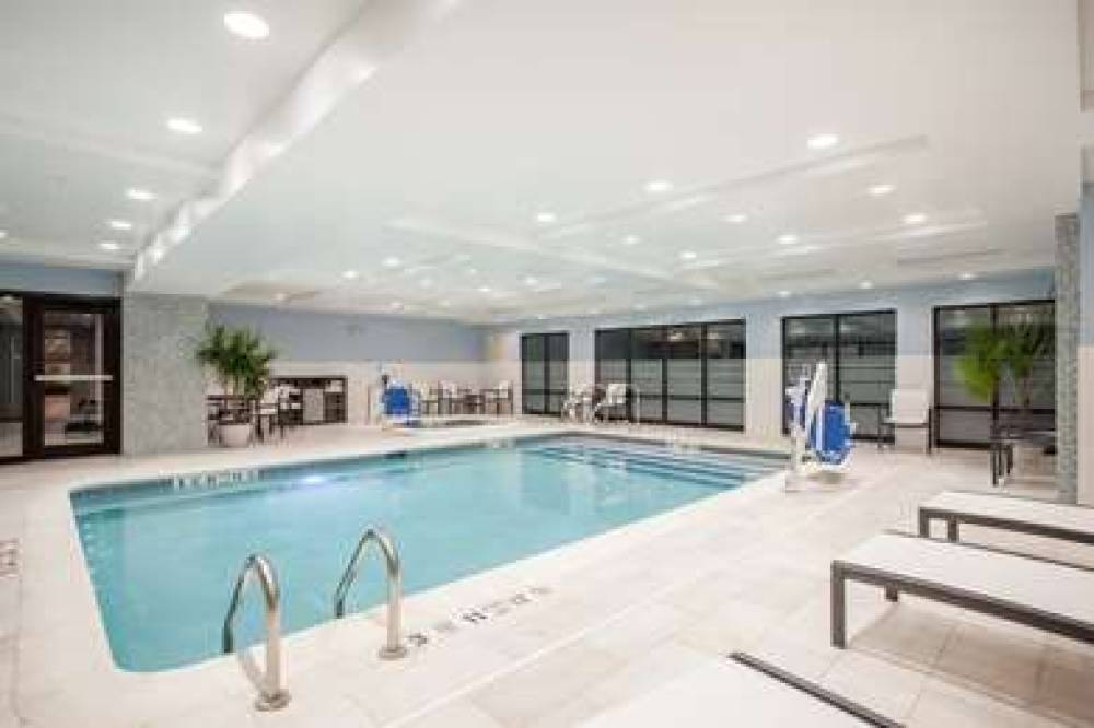HAMPTON INN ROCHESTER PENFIELD, NY 6