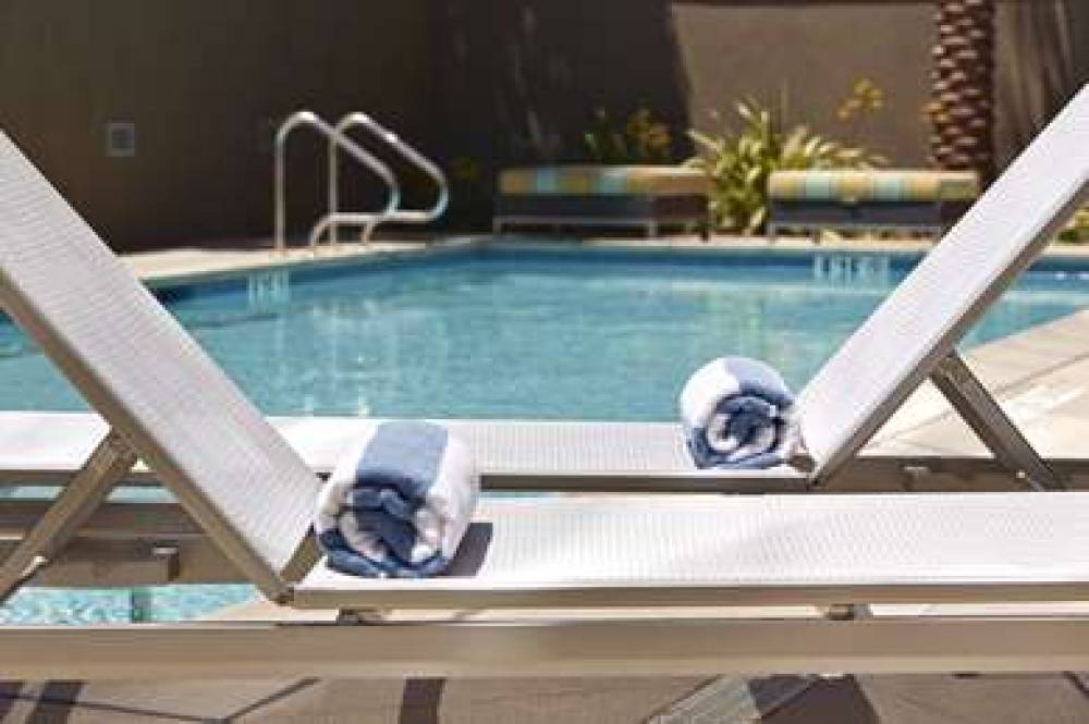 HAMPTON INN SAN DIEGO/MISSION VALLE 3