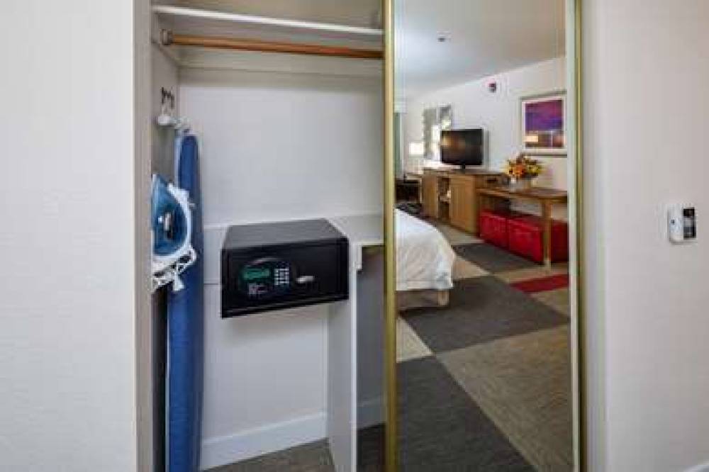 Hampton Inn San Francisco Airport 4