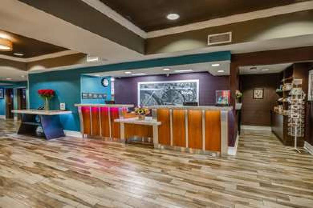 Hampton Inn San Francisco Airport 10