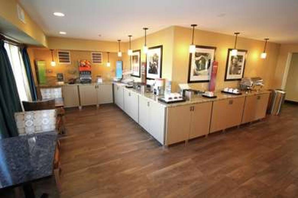 Hampton Inn Sandusky Central 10