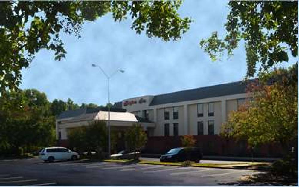Hampton Inn Sanford 2