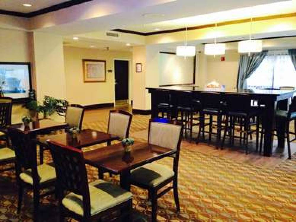 Hampton Inn Sanford 7