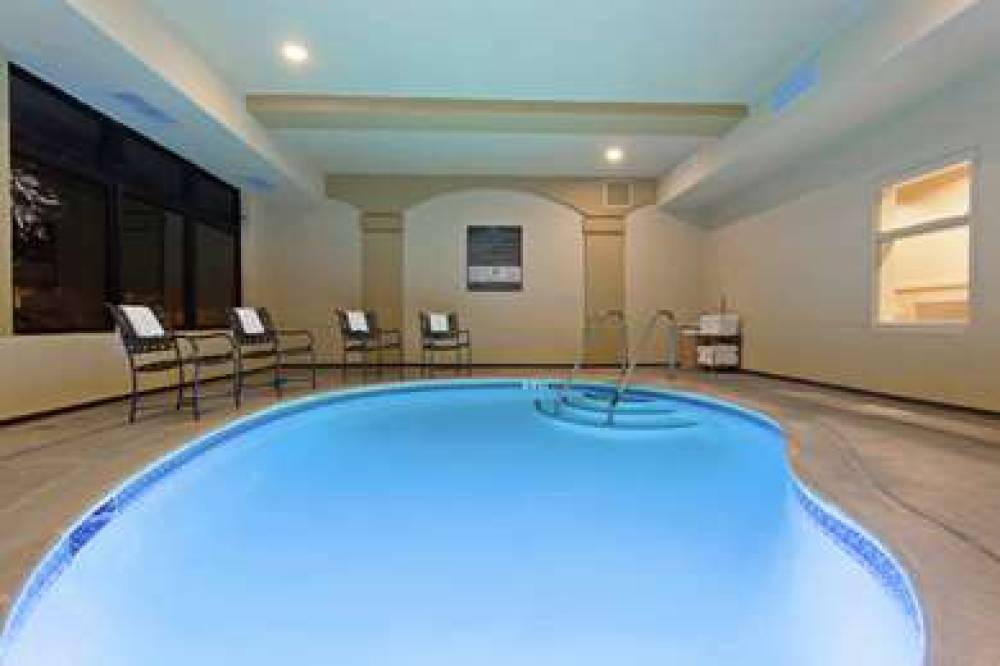Hampton Inn Santa Cruz 8