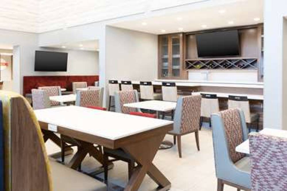HAMPTON INN SANTA ROSA SONOMA 9