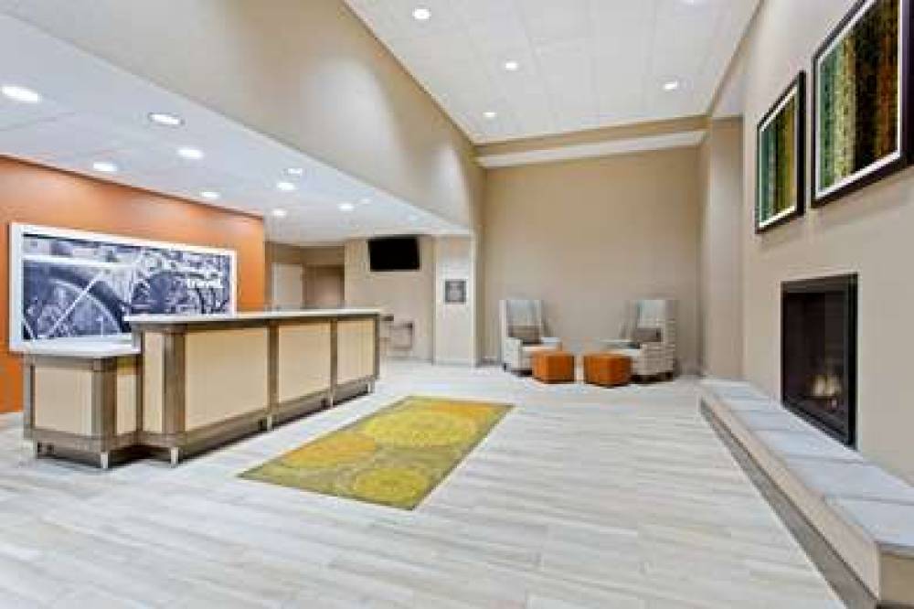 Hampton Inn Sault Ste. Marie, MI 4