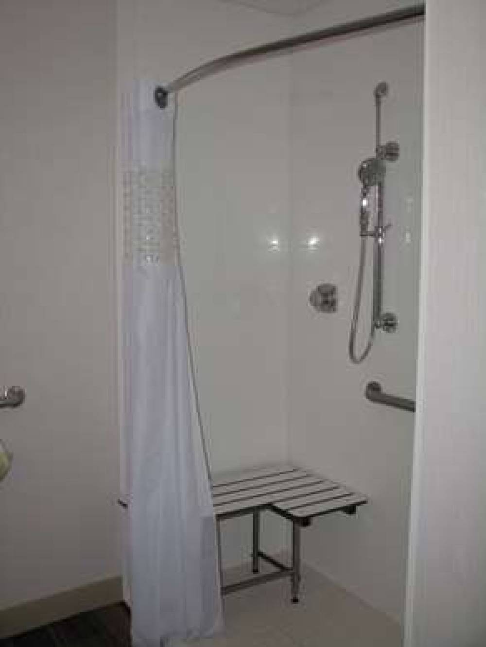 Hampton Inn Sevierville 7