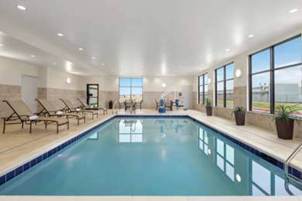 HAMPTON INN - SIKESTON MO 10