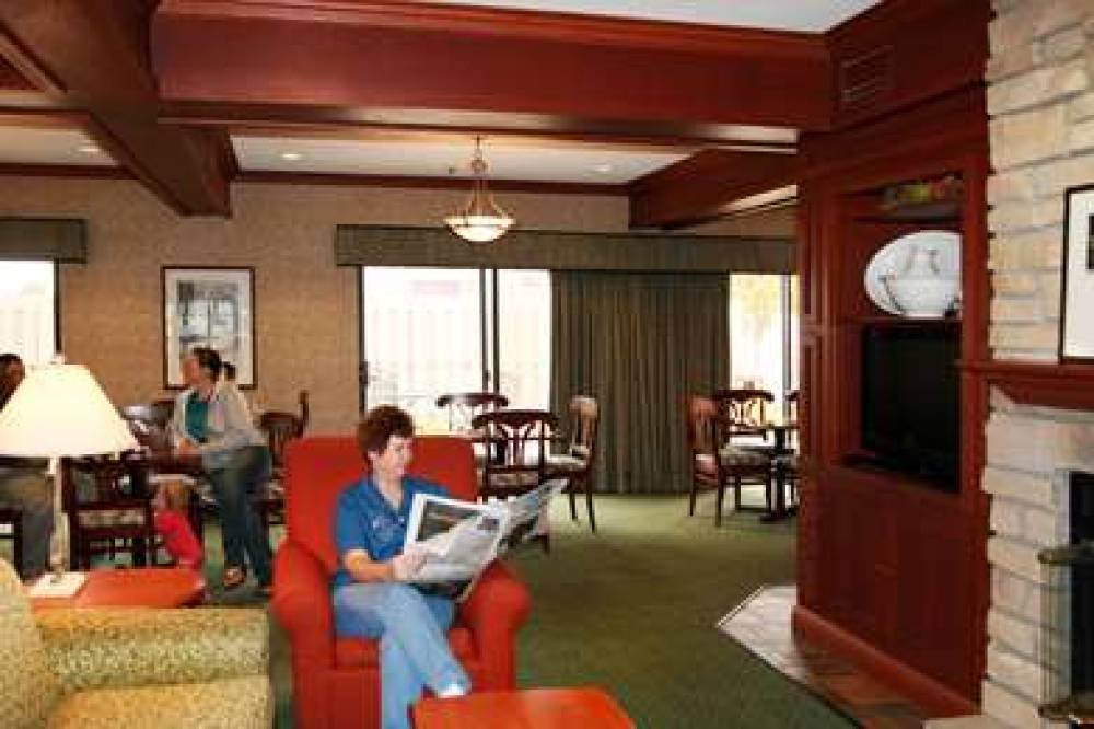 Hampton Inn South Haven 9
