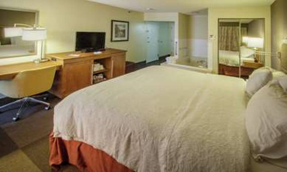 Hampton Inn South Haven 2
