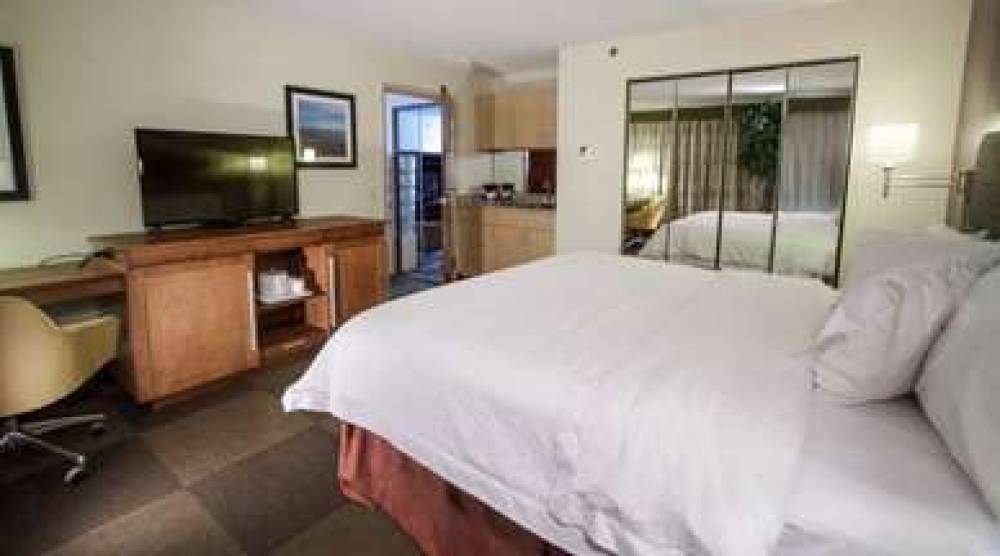 Hampton Inn South Haven 10