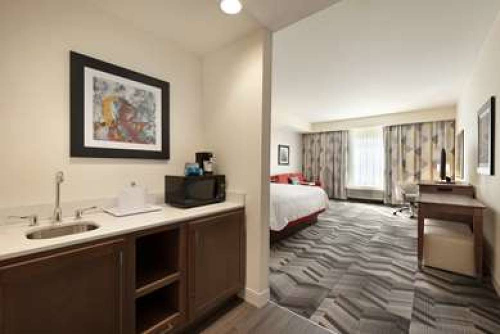 HAMPTON INN SPRING HILL, TN 4