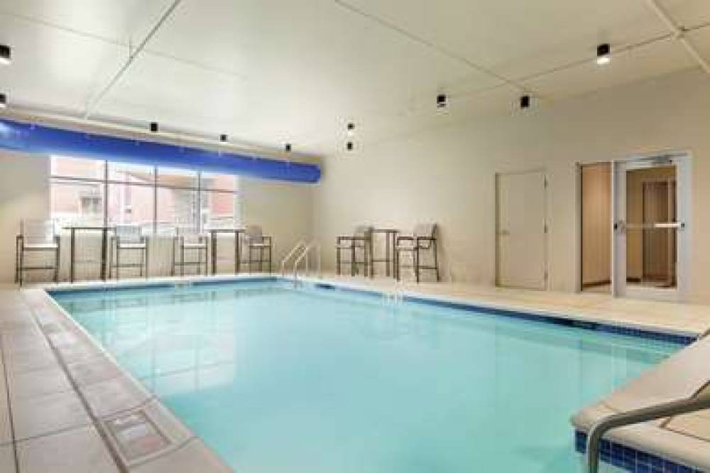 HAMPTON INN, ST. ALBANS VT 5