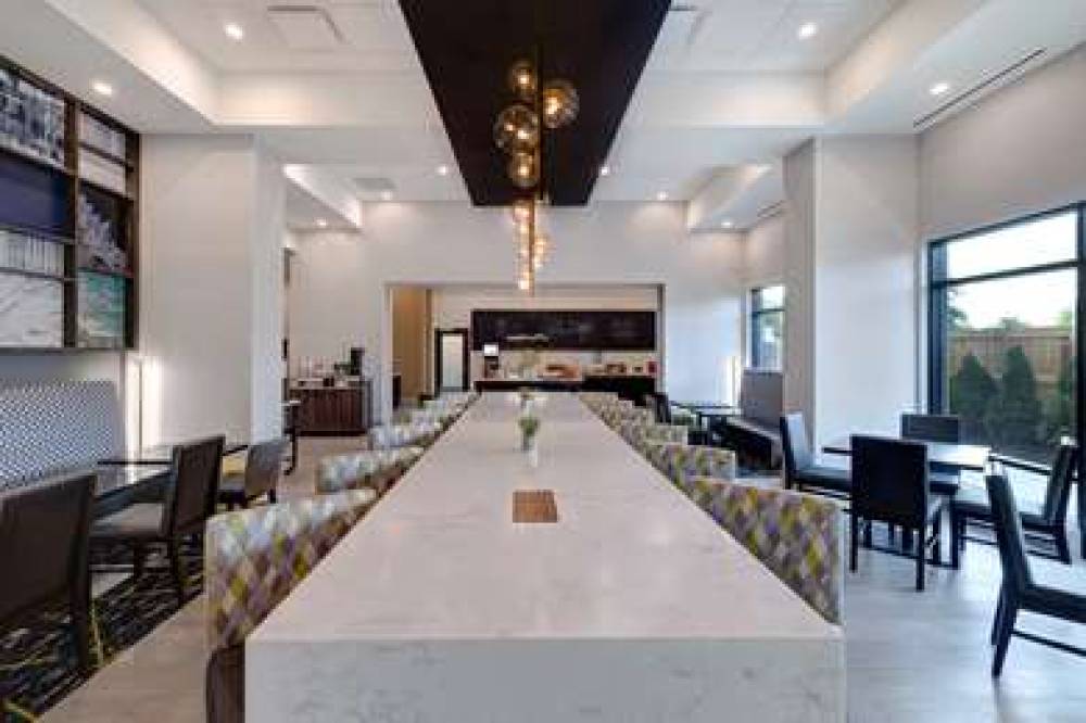 HAMPTON INN STES BURLINGTON TORONTO 2