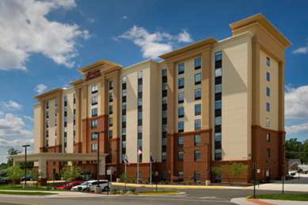 HAMPTON INN SUITES FALLS CHURCH 1