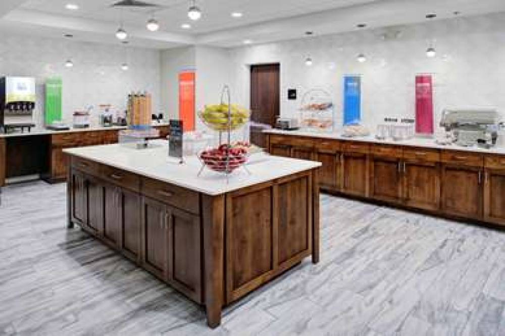 HAMPTON INN SUITES FLAGSTAFF EAST 10