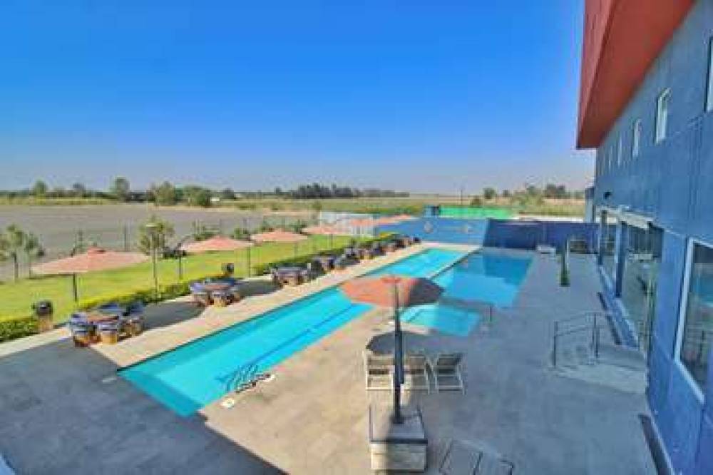 HAMPTON INN SUITES SALAMANCA BAJIO 10