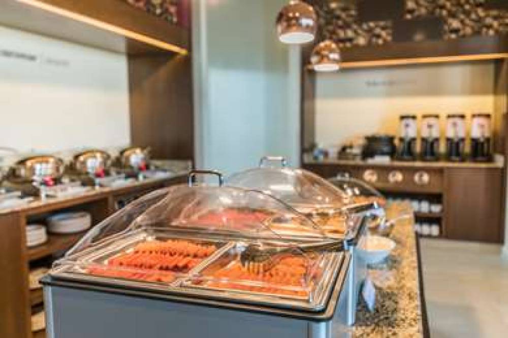 HAMPTON INN SUITES SALAMANCA BAJIO 6