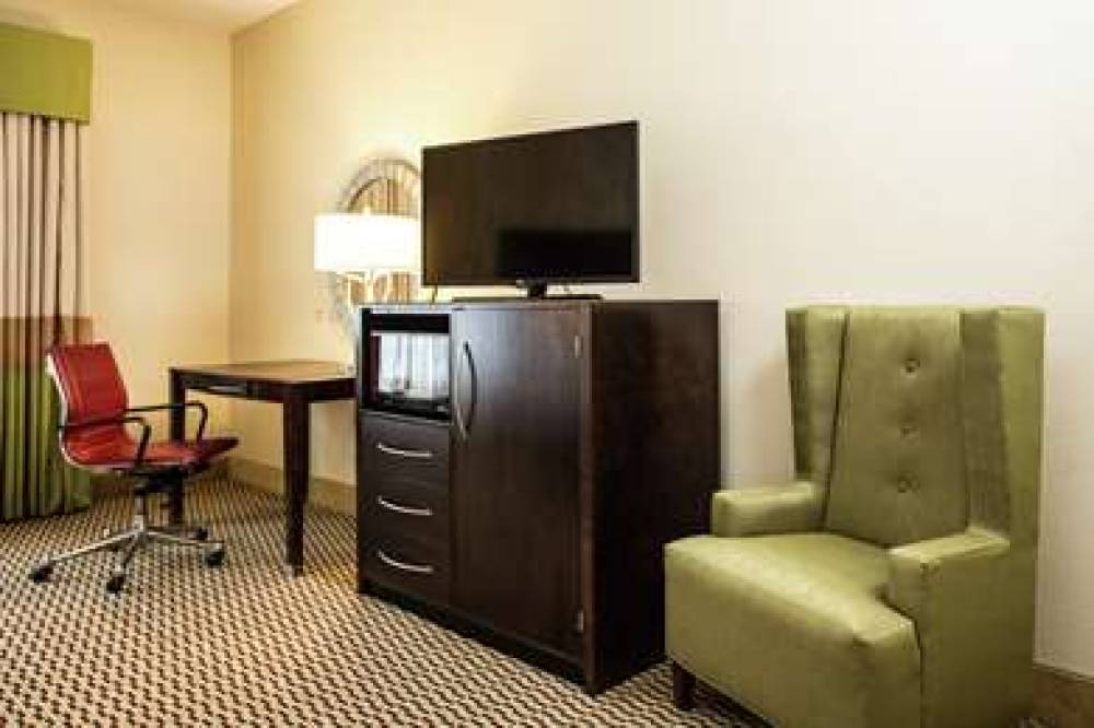 HAMPTON INN SUITES WILLIAMSPORT 7