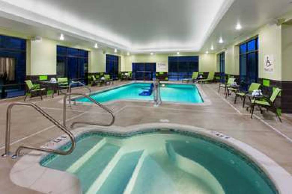 HAMPTON INN SUITES WILLIAMSPORT 6