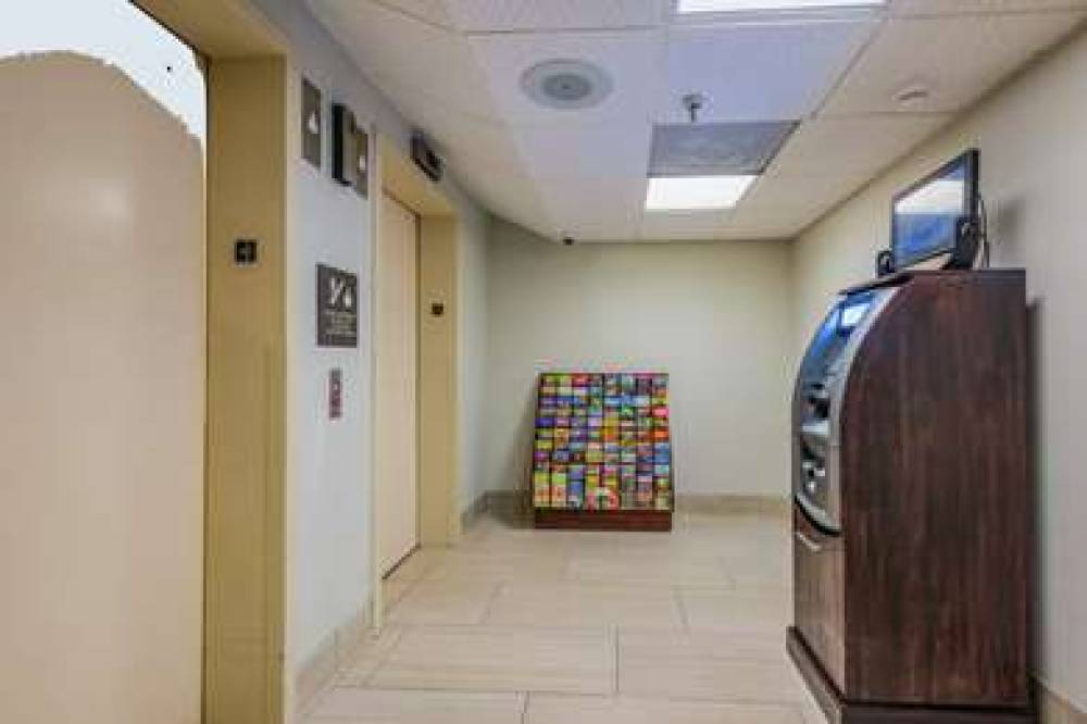 Hampton Inn Tampa-Int'l Airport/Westshore 10
