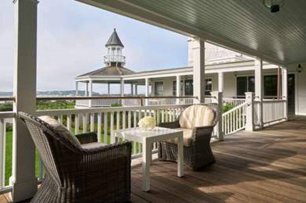 HARBOR VIEW HOTEL 4
