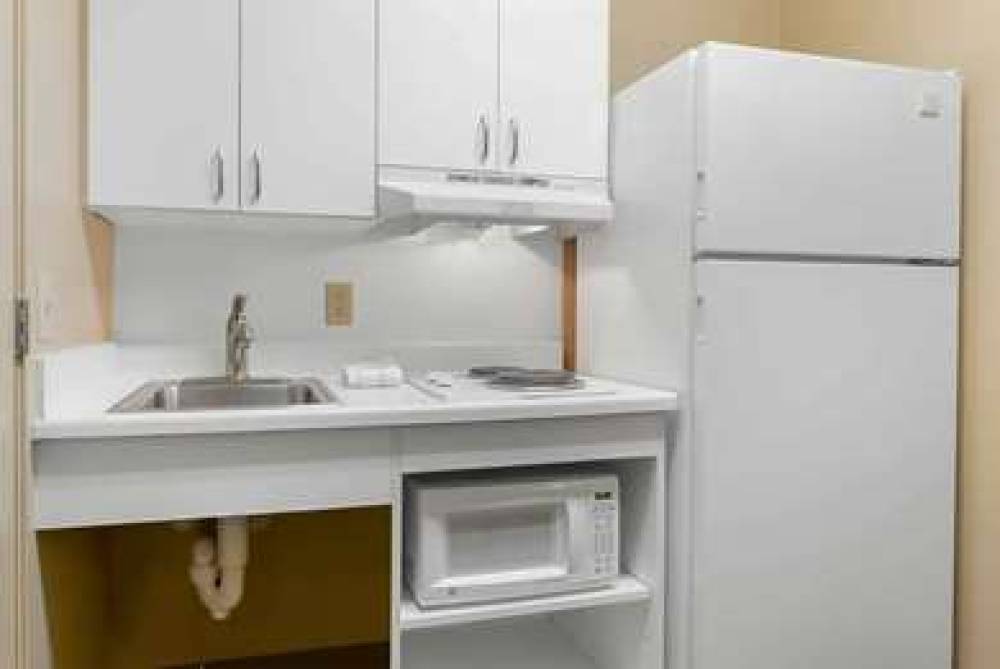 HAWTHORN EXTENDED STAY BY WYNDHAM D 6