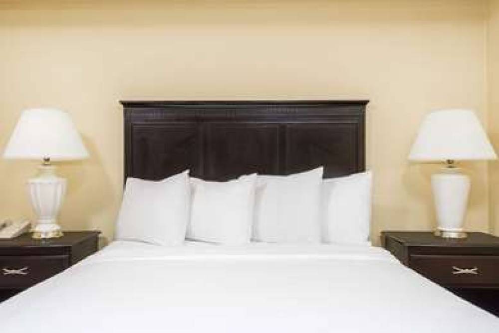 Hawthorn Suites By Wyndham Columbus North 6