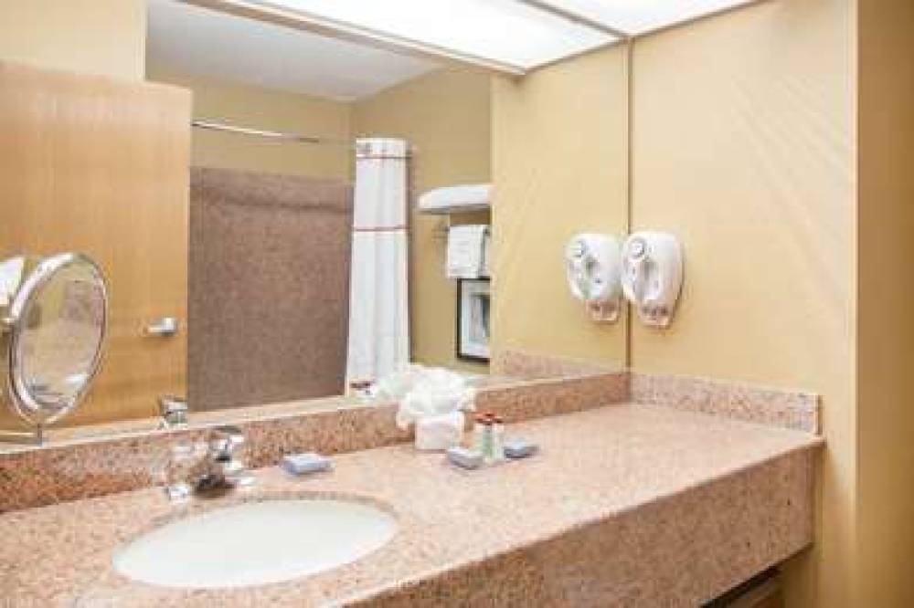 Hawthorn Suites By Wyndham Corpus Christi 6