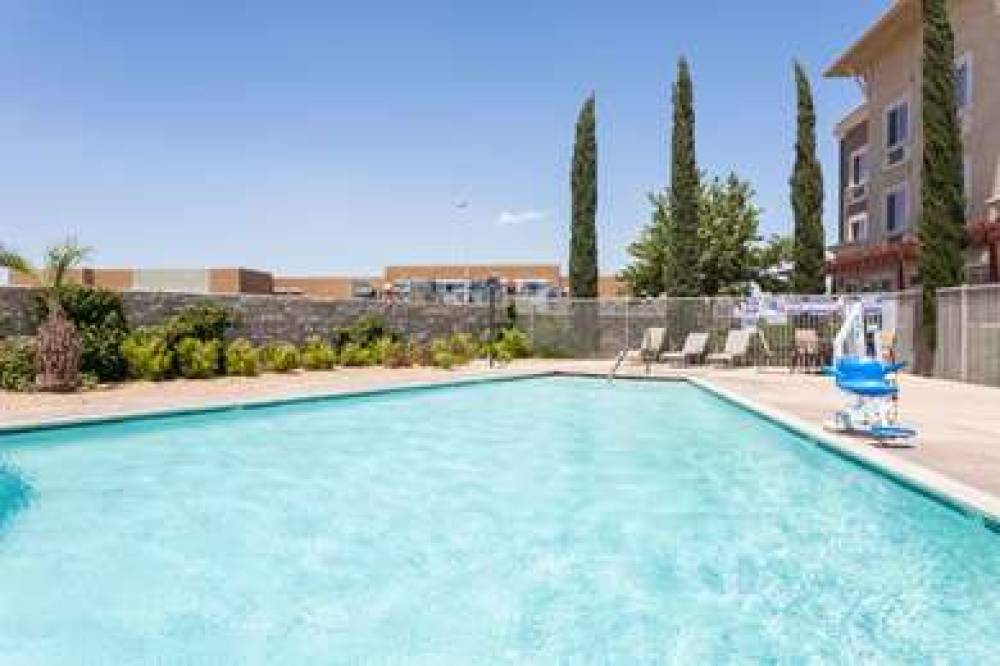 Hawthorn Suites By Wyndham Victorville 4