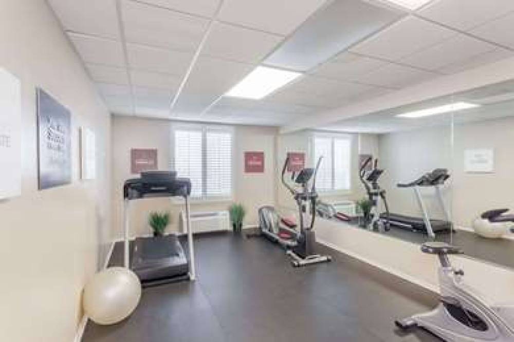 Hawthorn Suites By Wyndham Victorville 5