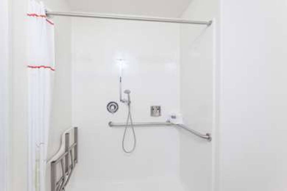 Hawthorn Suites By Wyndham Victorville 6
