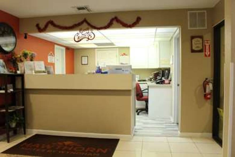Hawthorn Suites By Wyndham Wichita East 1