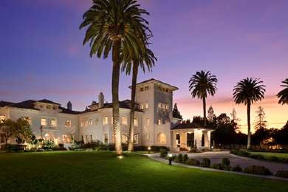 HAYES MANSION, CURIO BY HILTON 2