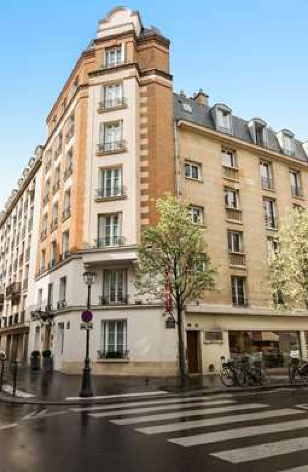 HC Hotel De Neuve 1