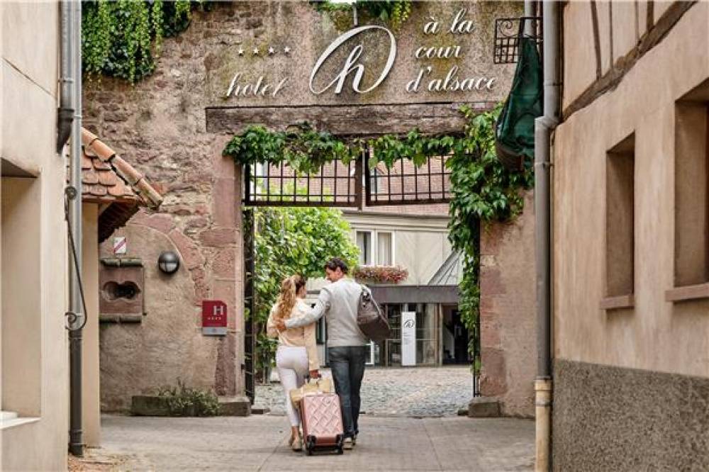 HC HOTEL SPA A LA COUR D ALSACE 1