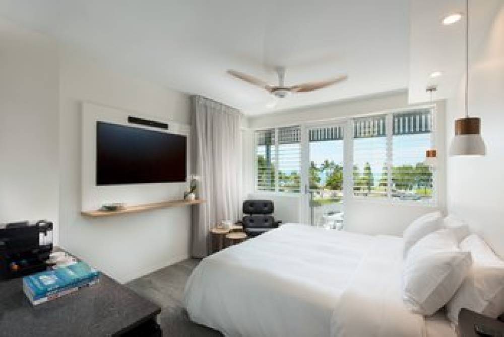 HEART HOTEL AND GALLERY WHITSUNDAYS 3
