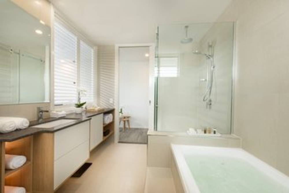 HEART HOTEL AND GALLERY WHITSUNDAYS 8