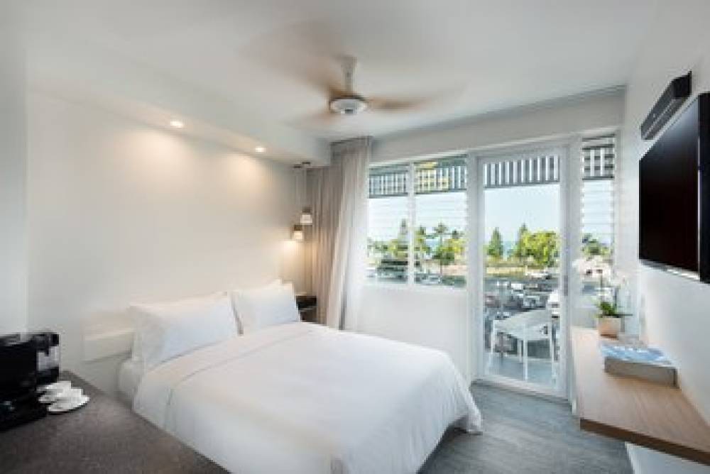 HEART HOTEL AND GALLERY WHITSUNDAYS 6
