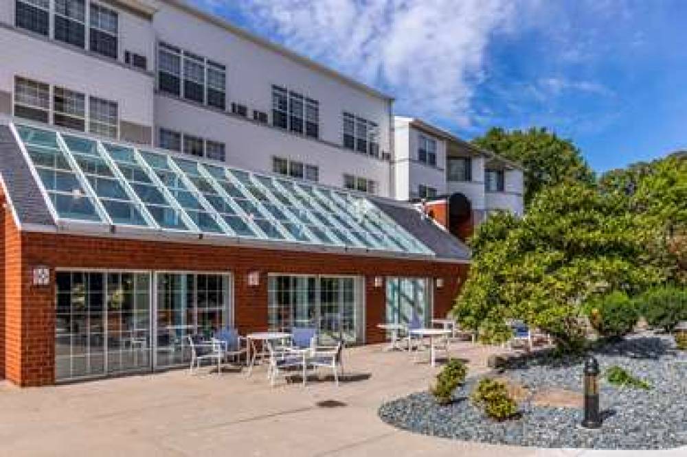 Heidel House Hotel And Conference C