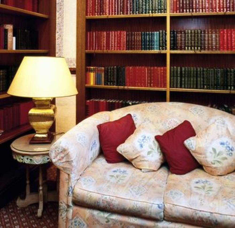 HENLEY HOUSE HOTEL 6