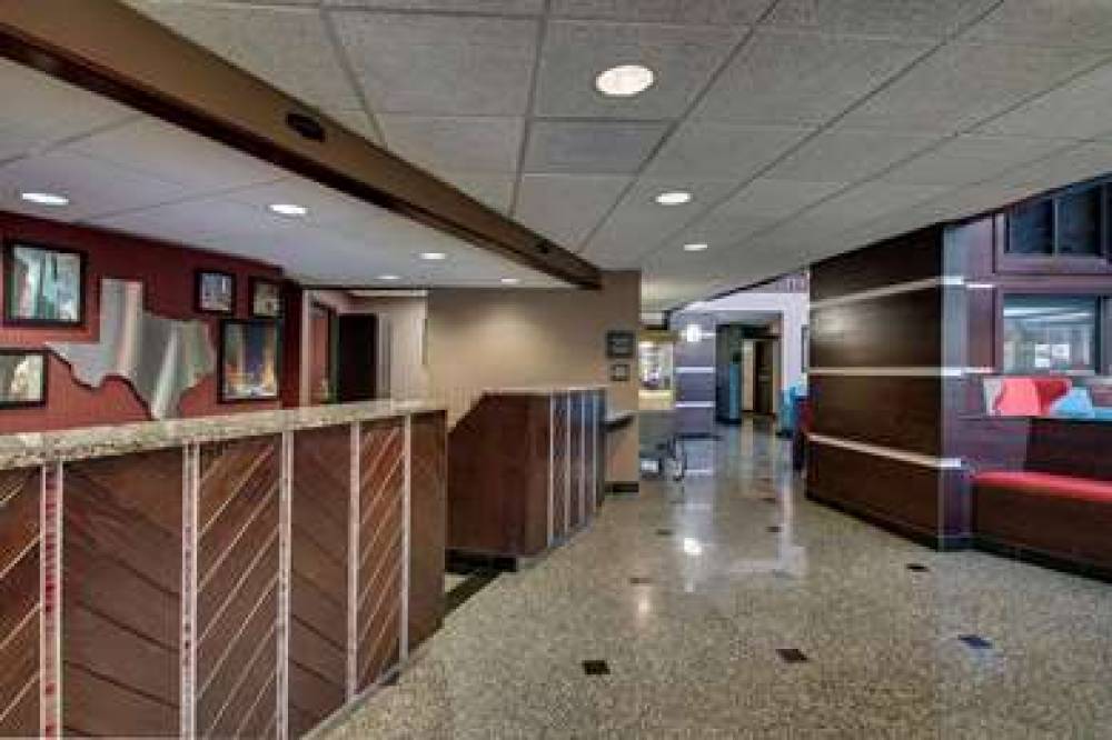 HERITAGE INN & SUITES THE WOODLANDS 4